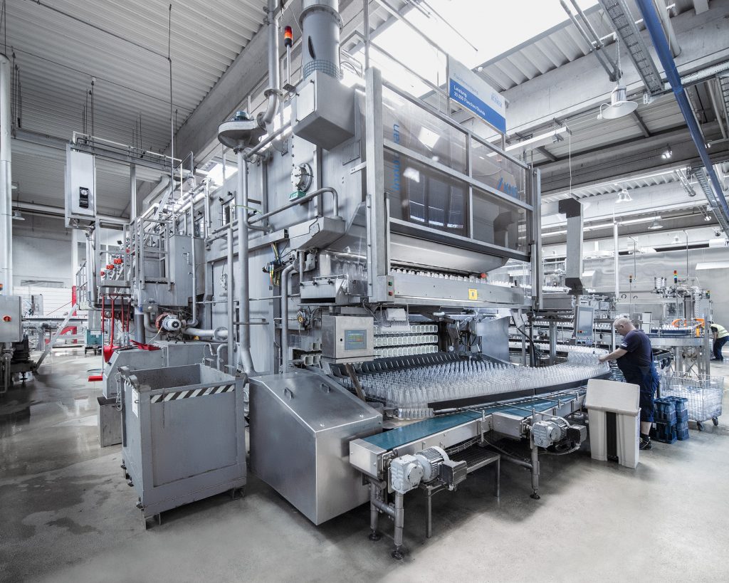 KHS boosts efficiency and economy in the bottle washing IndiFoodBev