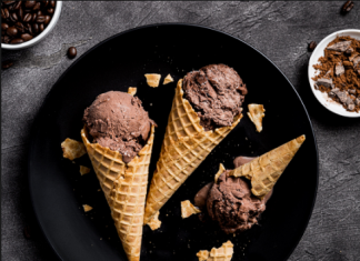 Pizza Hut is offering Kwality Wall's ice-cream and desserts with pizzas, Photo by Unsplash