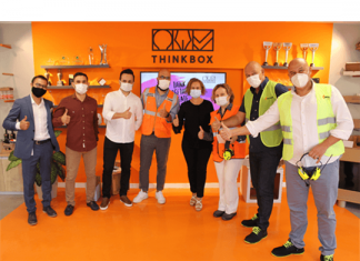 Mondi team opening ThinkBox for their corrugated packaging customers