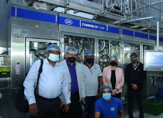 SIG India team setting up filling machines for aseptic carton packs at Haldirams Nagpur