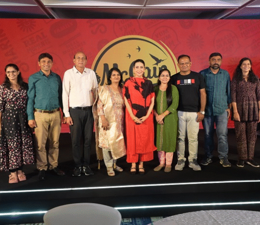 Celebrity Actor Karishma Kapoor in frame with celebrated farmer families of McCain India