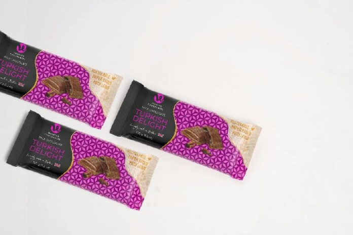 The collaboration brings together UPM SolideTM Lucent 45 g/sqm barrier base paper with EvoPak’s RCM coating, creating a fiber-based barrier solution perfect for chocolate and other demanding end-uses. Thanks to its oxygen and grease barriers, the new paper package fulfills Walkers Chocolates’ demanding standards for product quality.