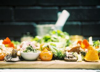 India throws away nearly 74 million tons of food every year, worth ₹1.5 trillion or Rs 1.52 lakh crore,