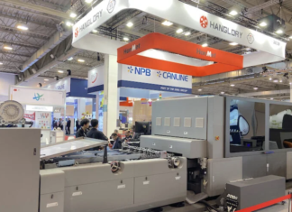 Hanglory came to the show with two running presses, the Nova1200 UV digital printing press and the HanMet UV coater Photo PSA